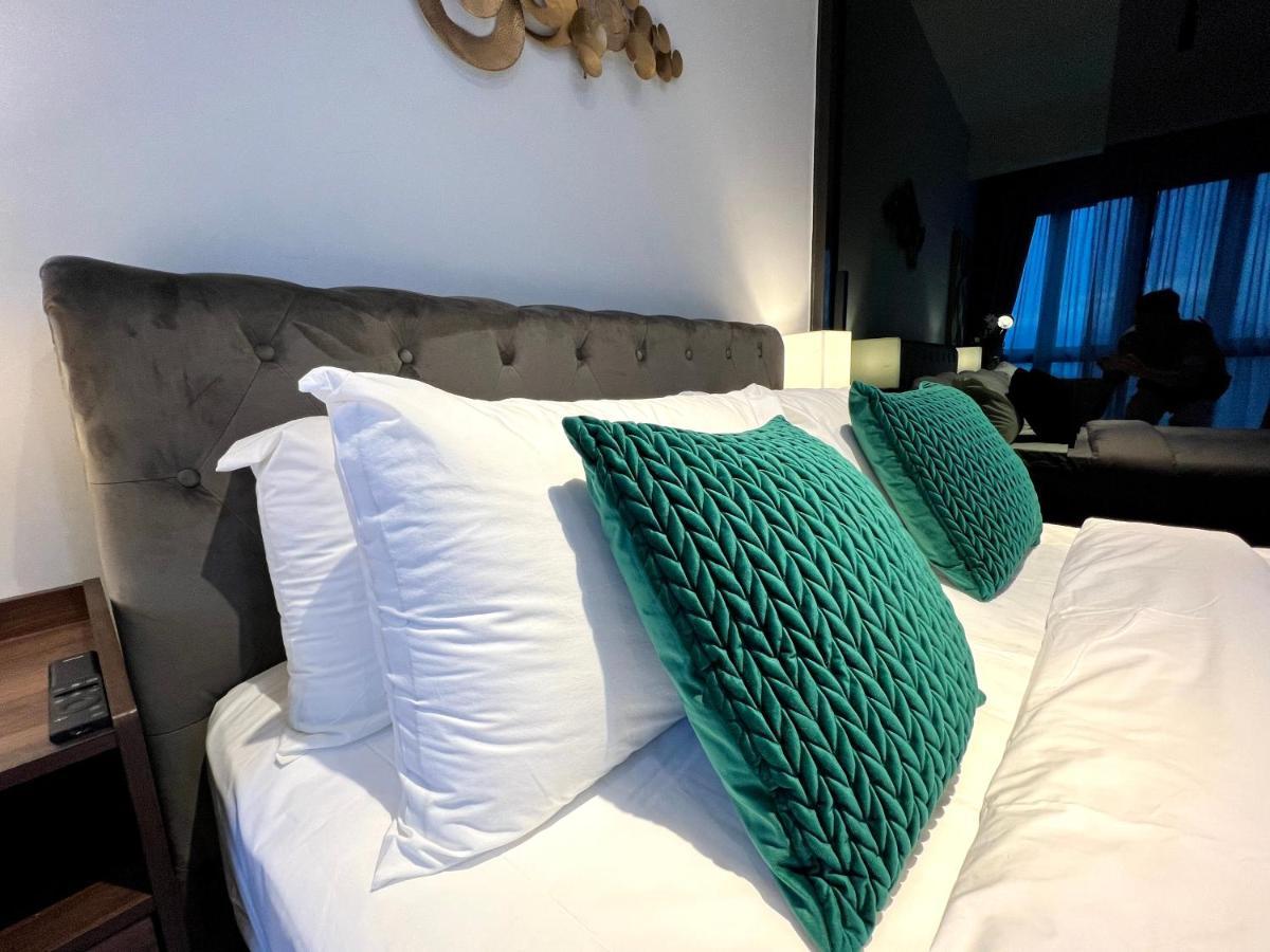 The Luxe By Infinitum Suites Kuala Lumpur Luaran gambar